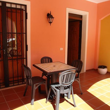 Pauli'S Holiday House Monserrato Rom bilde